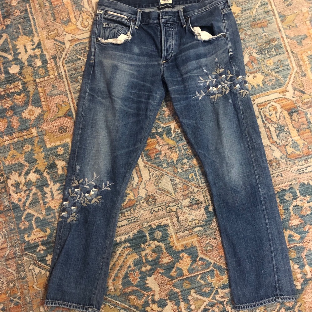 Citizens of Humanity embroidered size 26-27